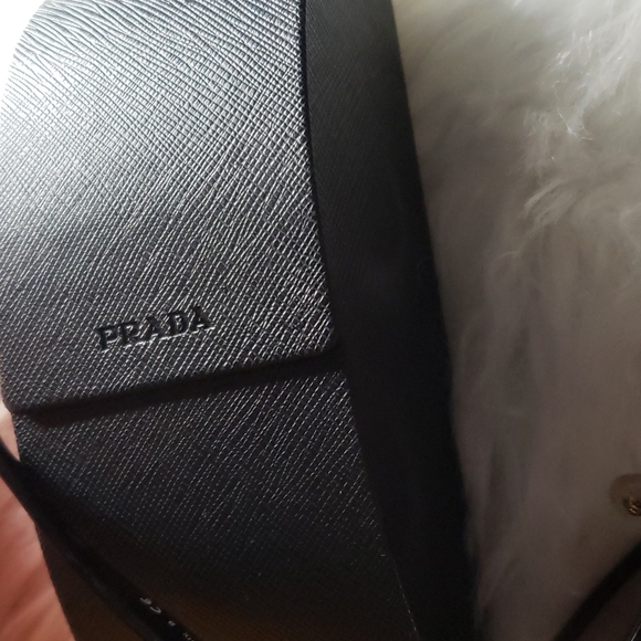 PRADA SHADES 😎 - Picture 7 of 7